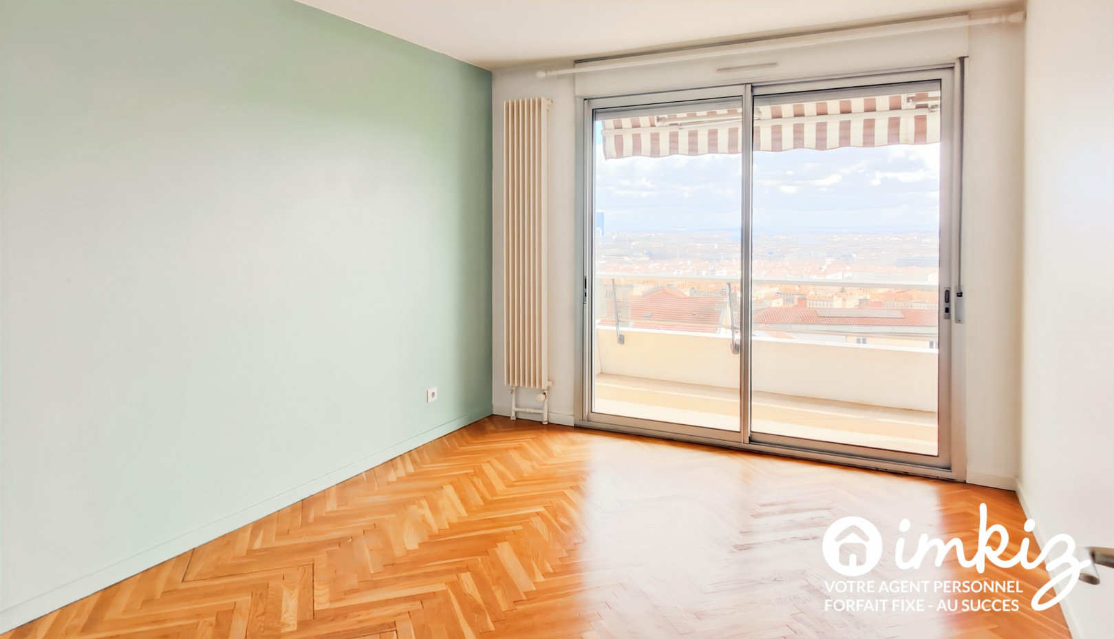 
                                                Vente
                                                 T3 très lumineux avec vue panoramique sur Lyon