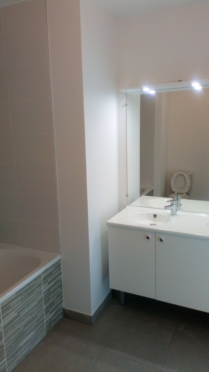 
                                                Location
                                                 T3  Villenave-d'Ornon