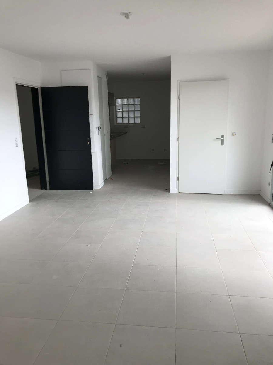 
                                                Location
                                                 T3  Villenave-d'Ornon