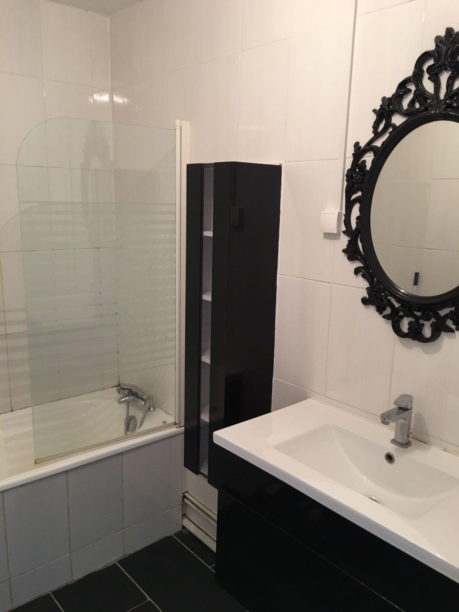 
                                                Location
                                                 T4 74 m2 dans résidence tranquille