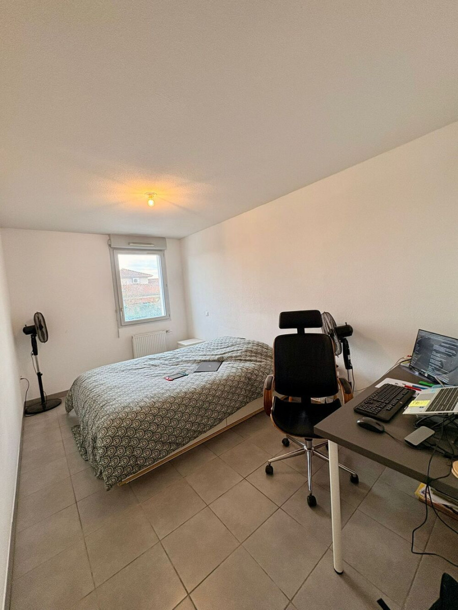 
                                                Vente
                                                 T4 87m2 - 3 chambres, balcon, parking