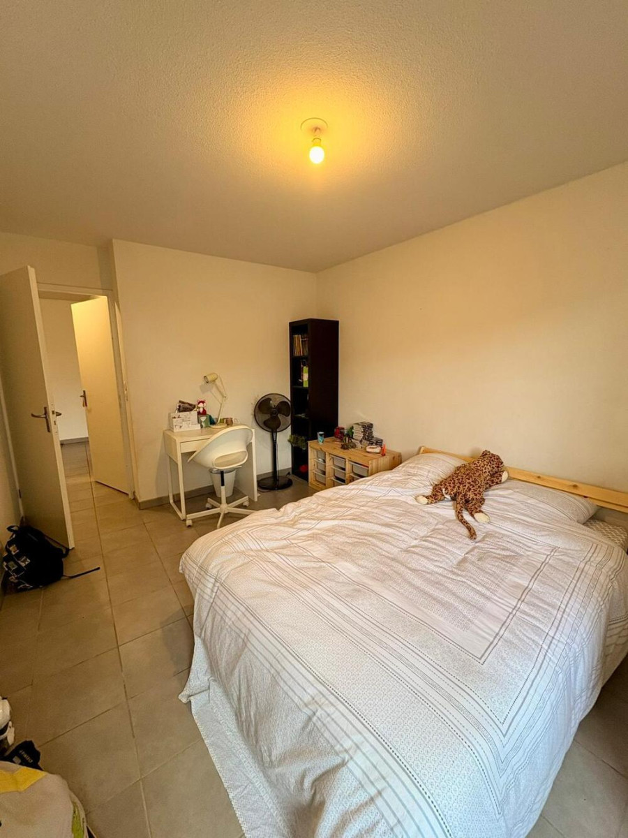 
                                                Vente
                                                 T4 87m2 - 3 chambres, balcon, parking