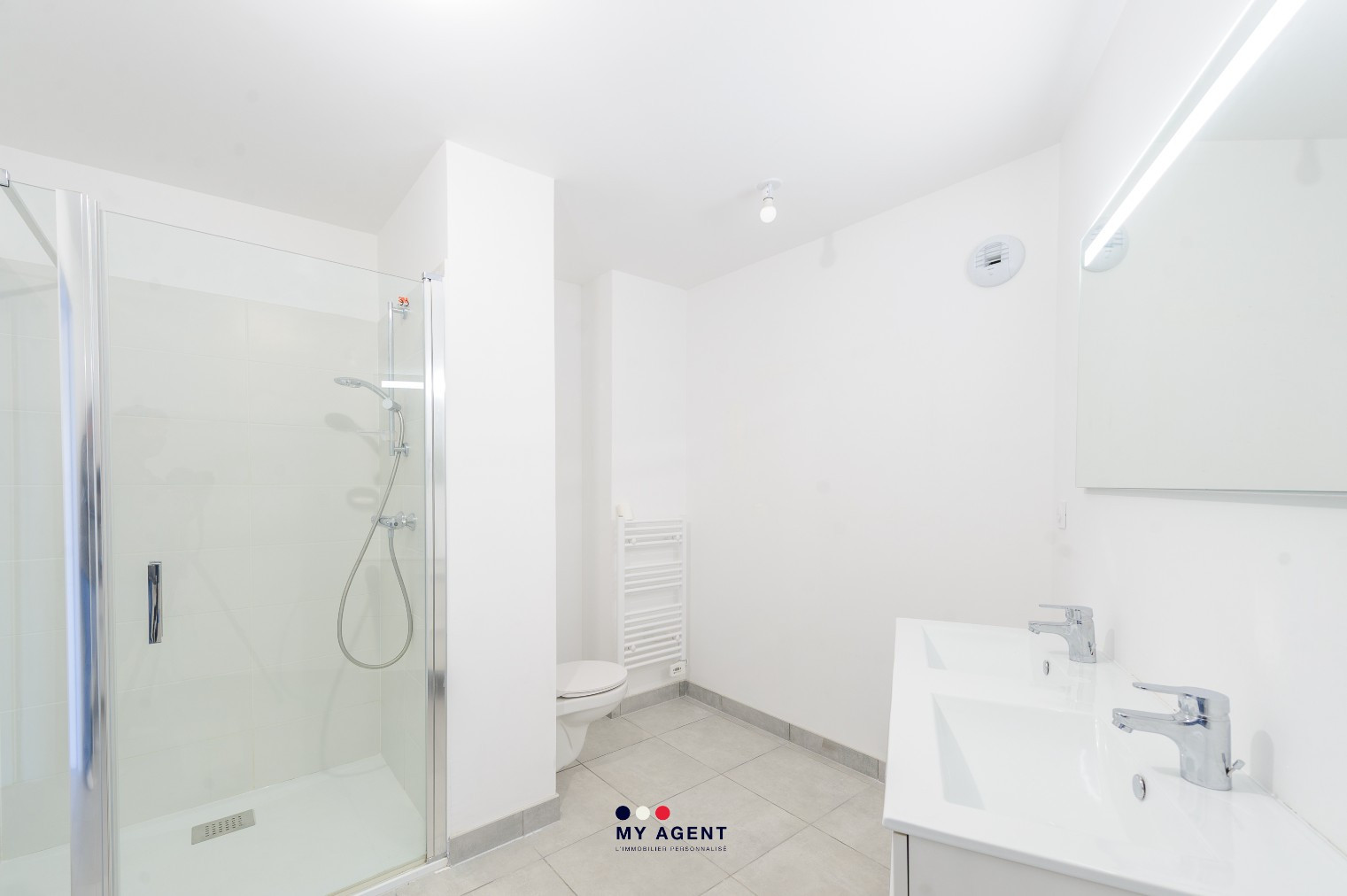 
                                                Vente
                                                 T4 avec grande terrasse 35m2 – Dernier étage