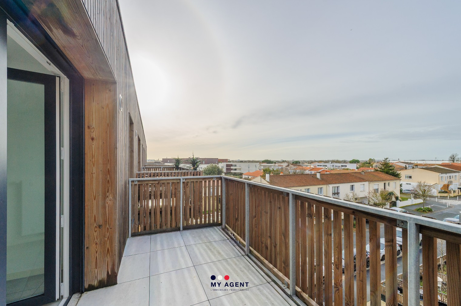 
                                                Vente
                                                 T4 avec grande terrasse 35m2 – Dernier étage