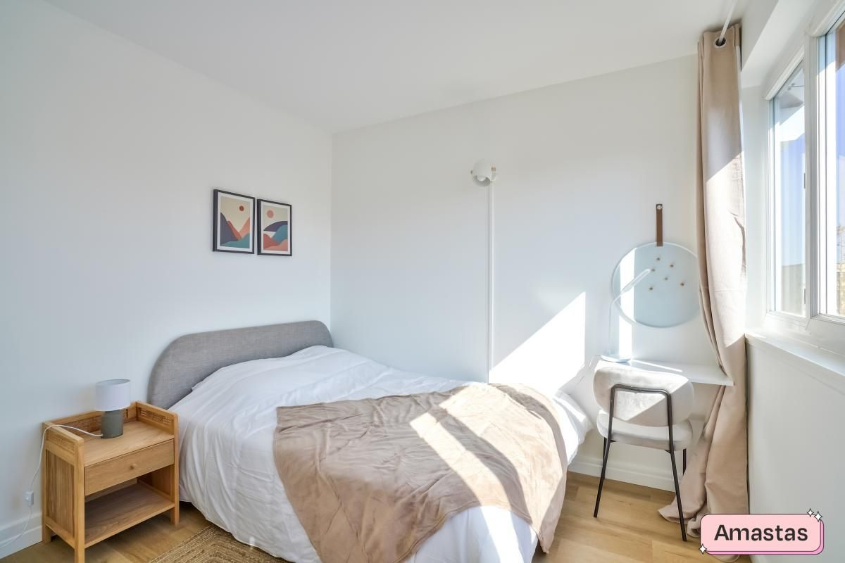 
                                                Colocation
                                                 T4 avec une chambre disponible (sur 3) à Massy