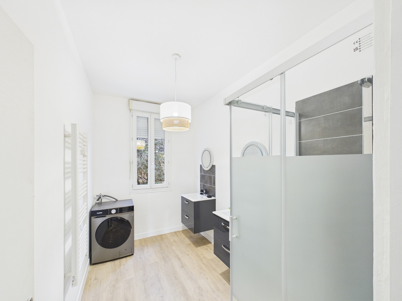 
                                                Location
                                                 T4 avenue des Chartreux