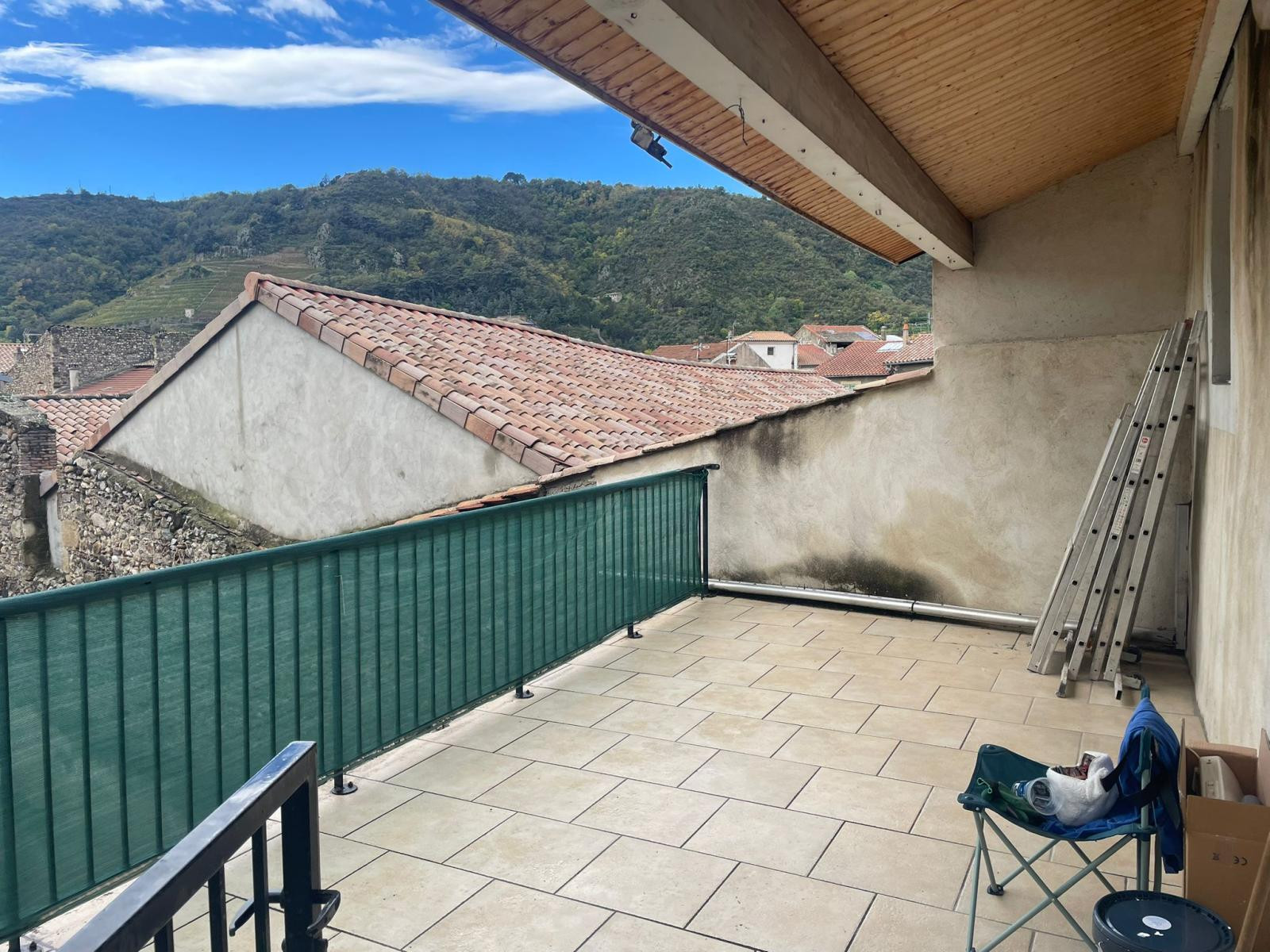 
                                                Location
                                                 T4 bis centre ville Tain l'Hermitage