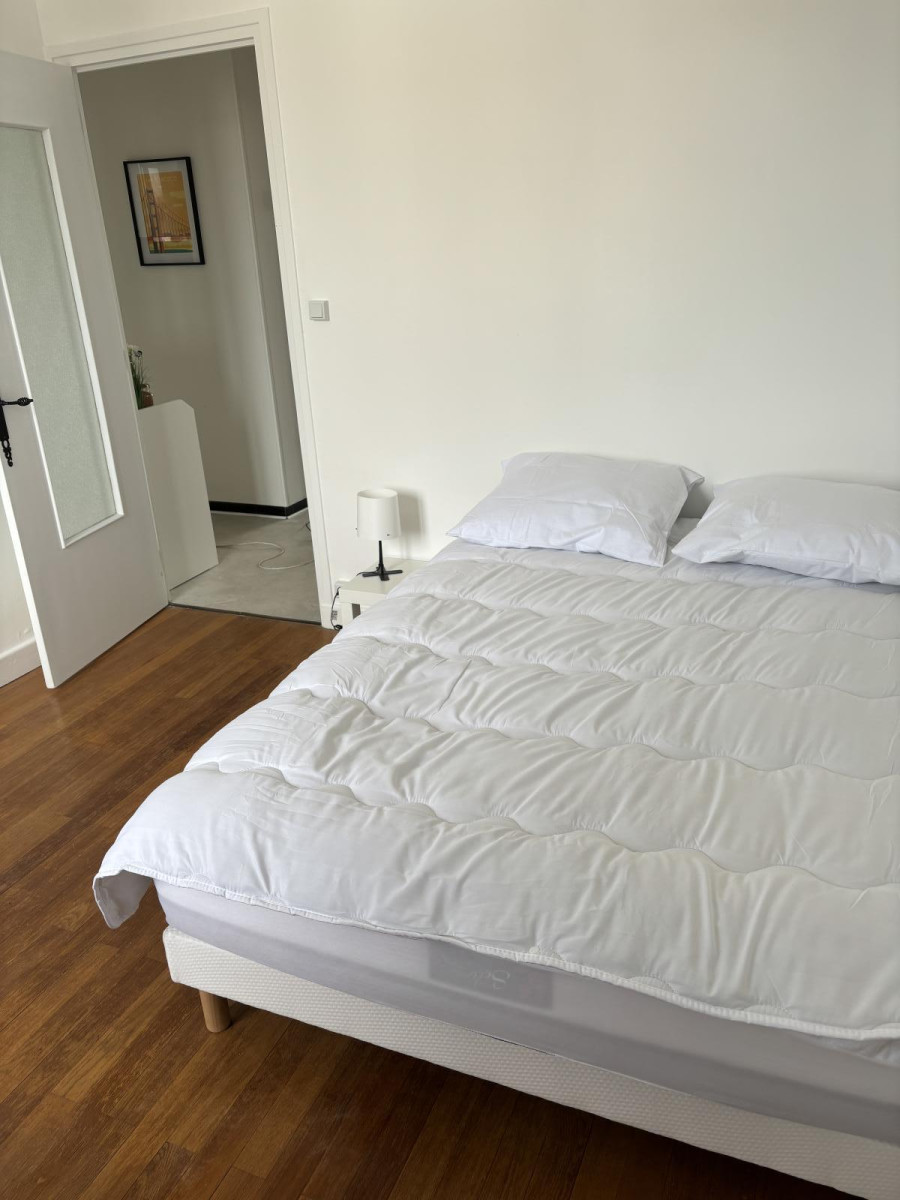 
                                                Colocation
                                                 T4 Chambre à louer