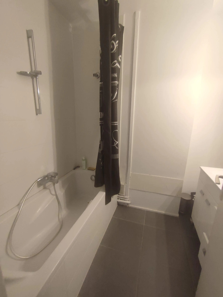 
                                                Colocation
                                                 T4 colocation meublé Cenon