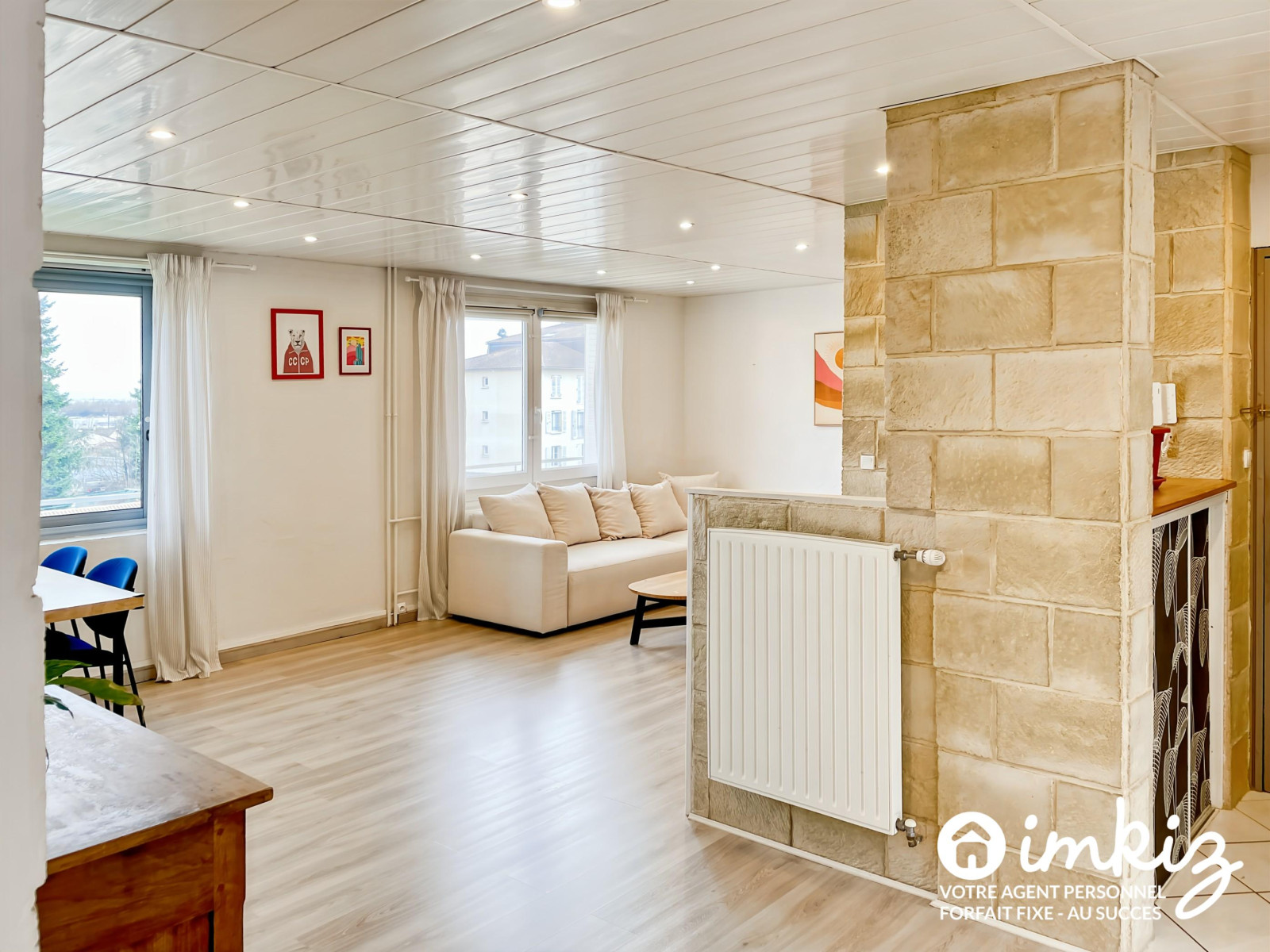 
                                                Vente
                                                 T4 de 103 m² traversant, 3 ch, sans vis-à-vis