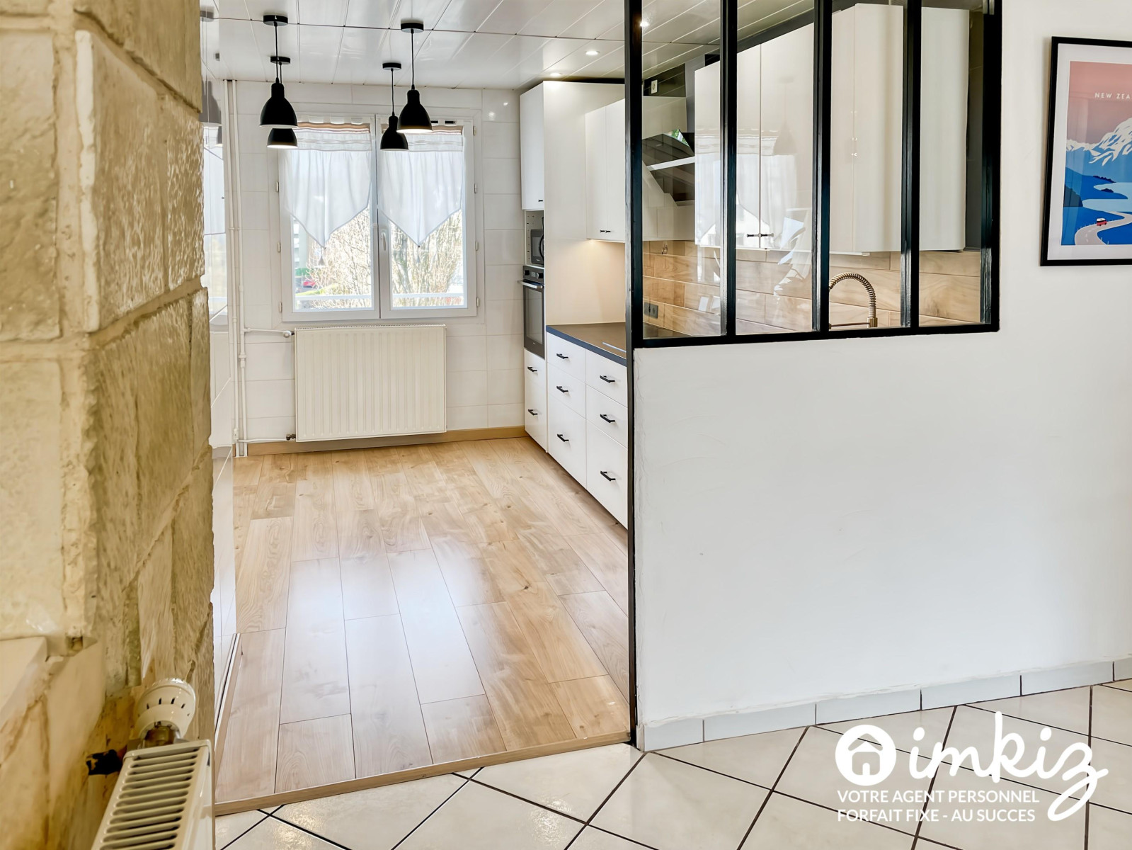 
                                                Vente
                                                 T4 de 103 m² traversant, 3 ch, sans vis-à-vis