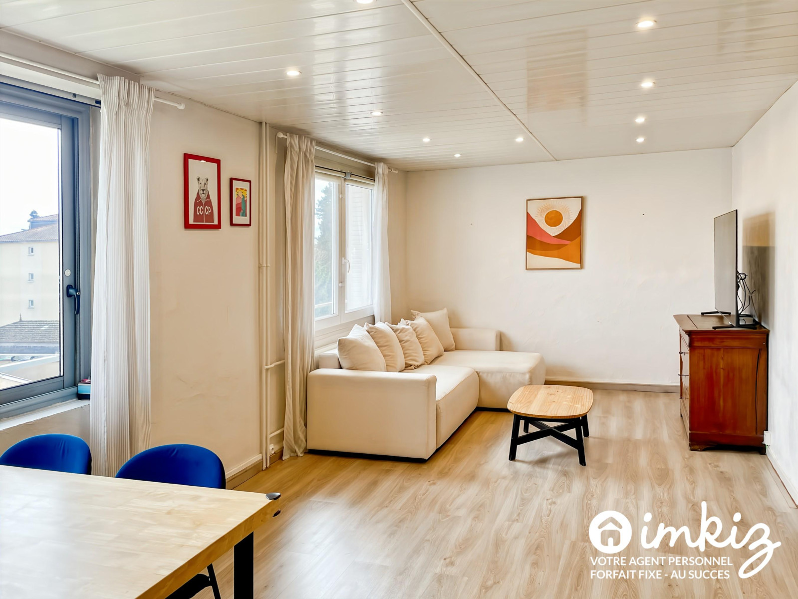 
                                                Vente
                                                 T4 de 103 m² traversant, 3 ch, sans vis-à-vis