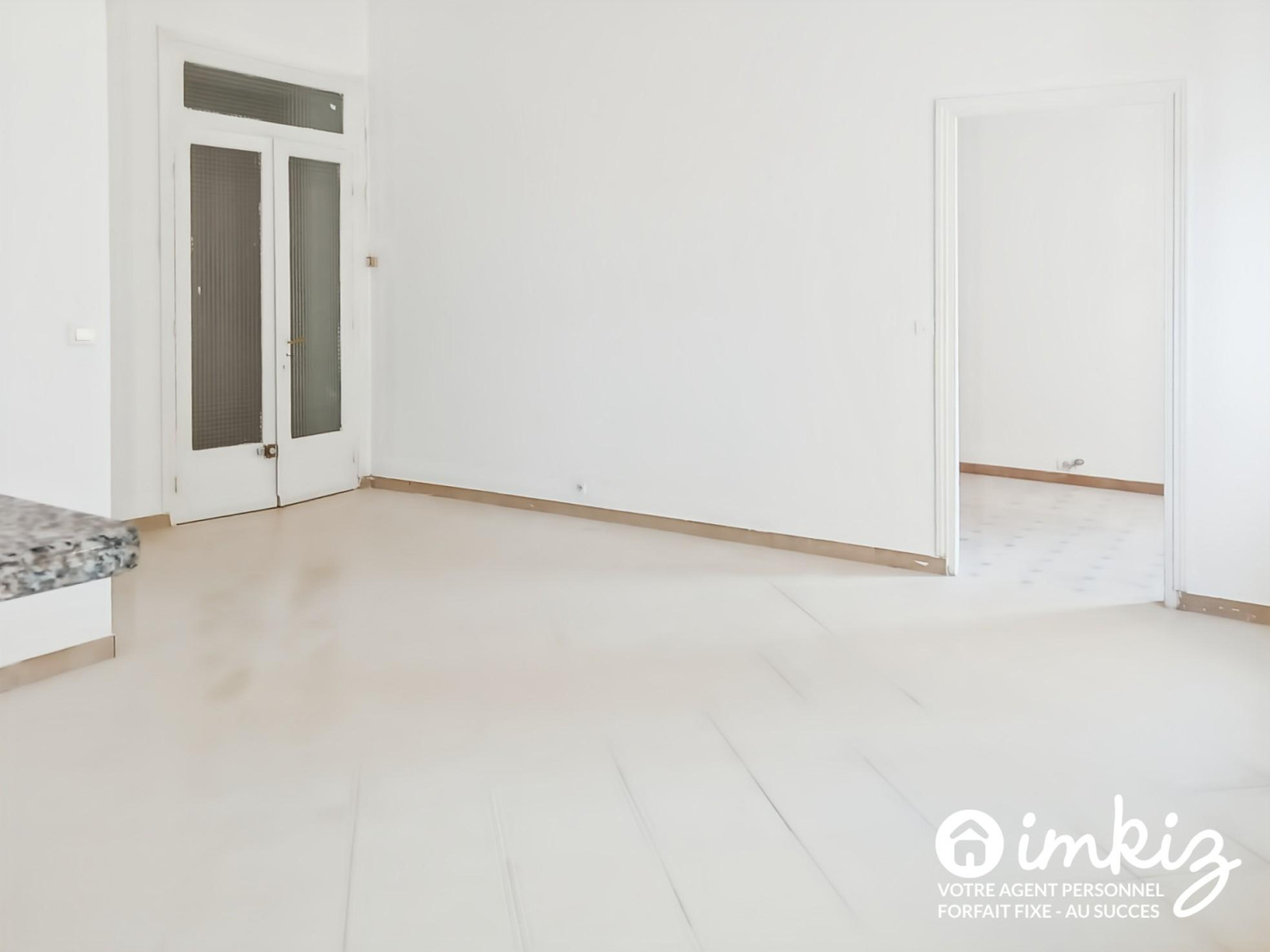 
                                                Vente
                                                 T4 de 80 m² entièrement rénové