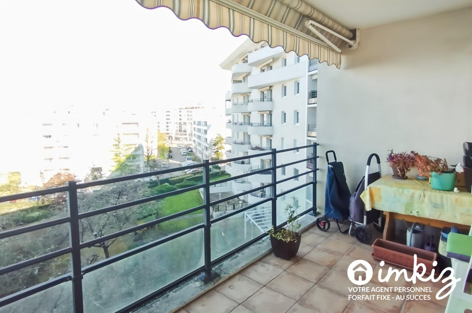 
                                                Vente
                                                 T4 de 80m² avec balcon et garage