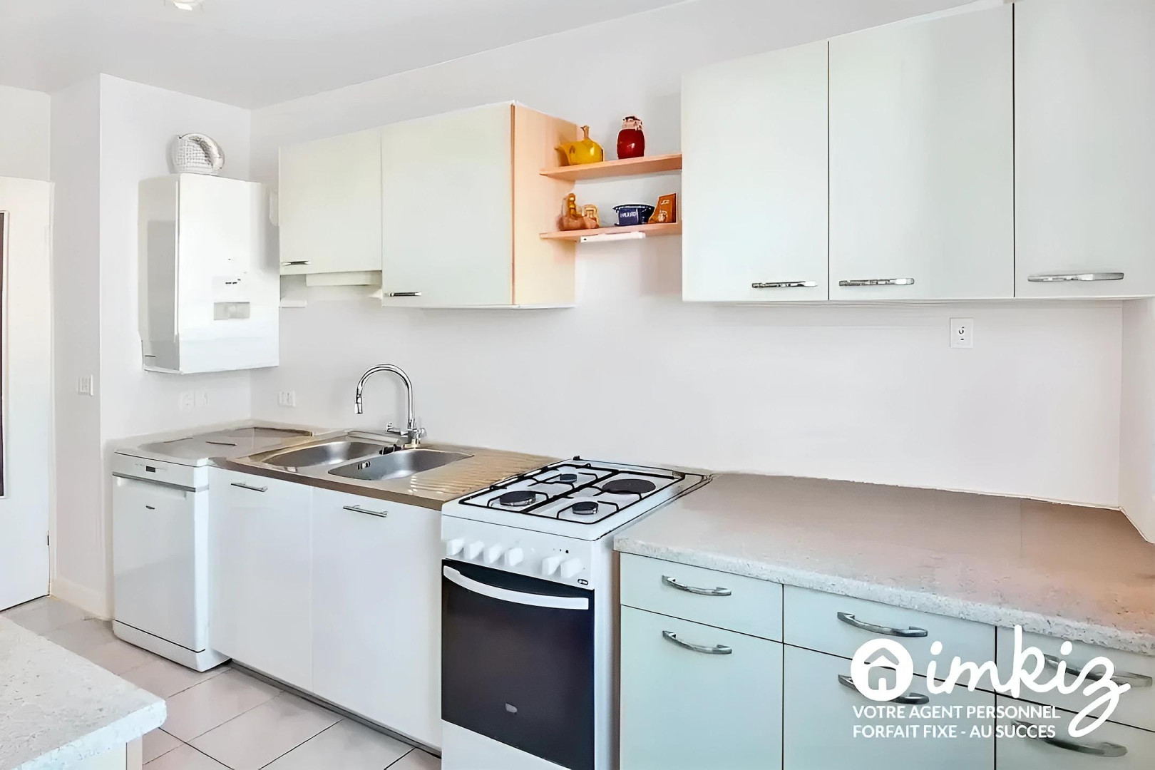 
                                                Vente
                                                 T4 de 80m² avec balcon et garage