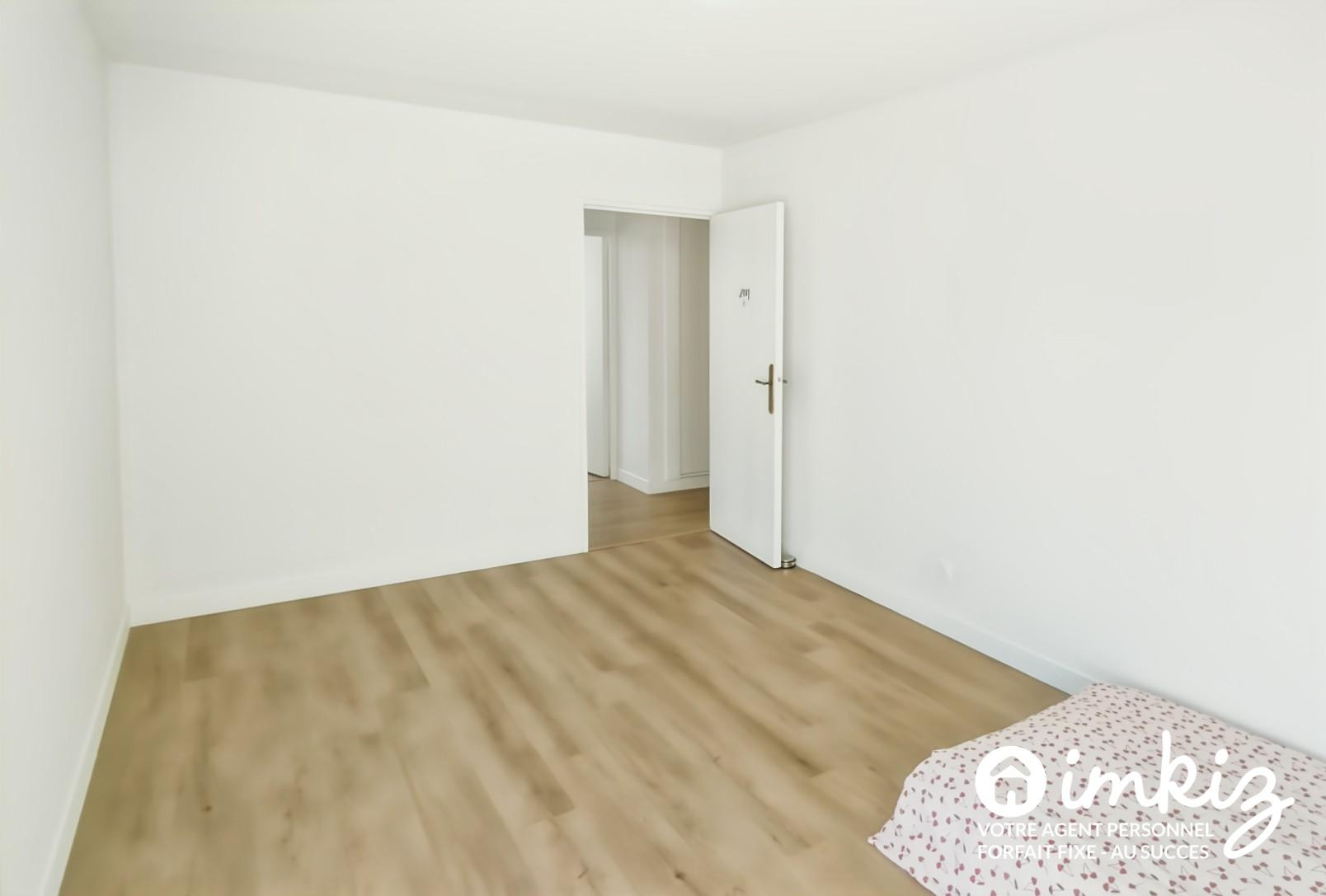 
                                                Vente
                                                 T4 de 91m² avec balcon et possibilité de garage