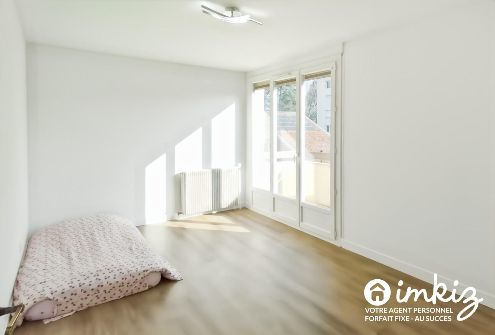 
                                                Vente
                                                 T4 de 91m² avec balcon et possibilité de garage
