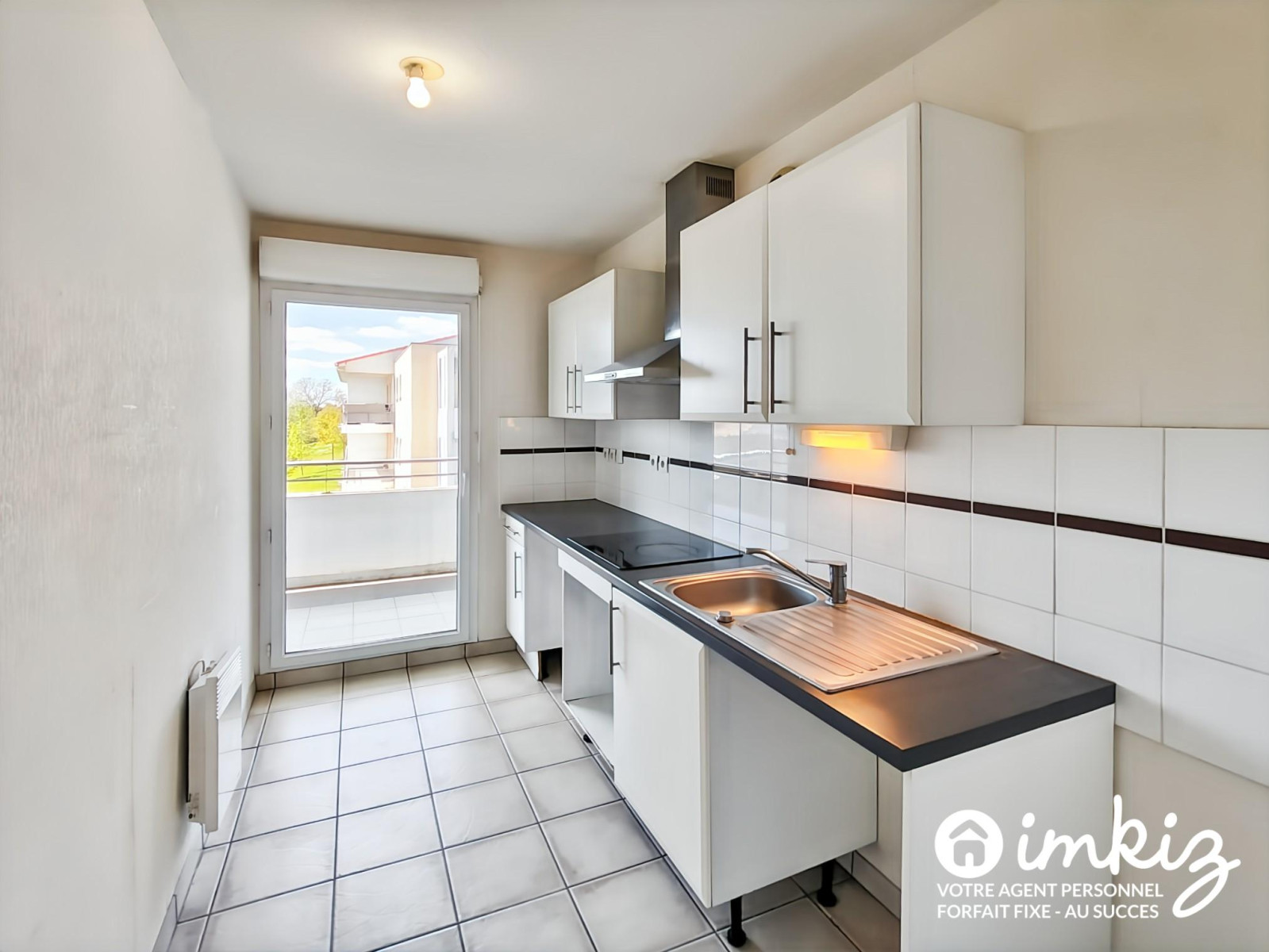 
                                                Vente
                                                 T4 EN DERNIER ÉTAGE AVEC TERRASSE, VUE DÉGAGÉE