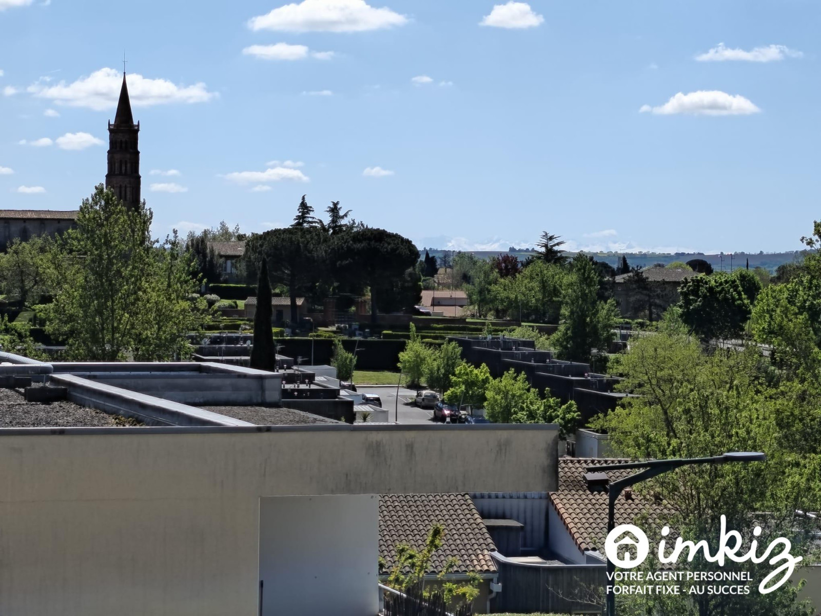 
                                                Vente
                                                 T4 EN DERNIER ÉTAGE AVEC TERRASSE, VUE DÉGAGÉE