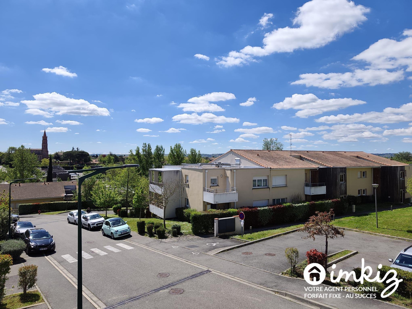 
                                                Vente
                                                 T4 EN DERNIER ÉTAGE AVEC TERRASSE, VUE DÉGAGÉE