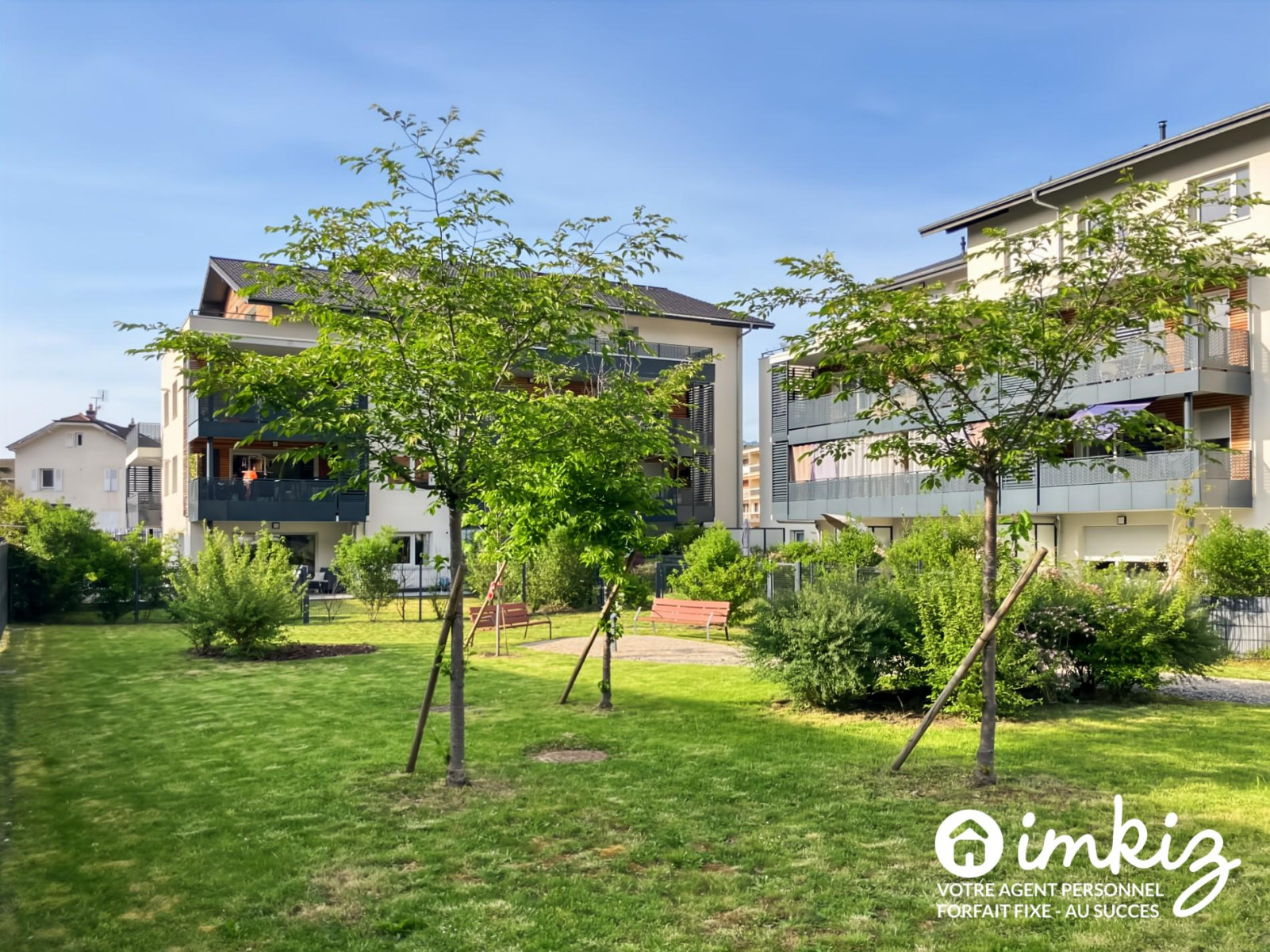 
                                                Vente
                                                 T4 en rez-de-jardin avec jardin et terrasse