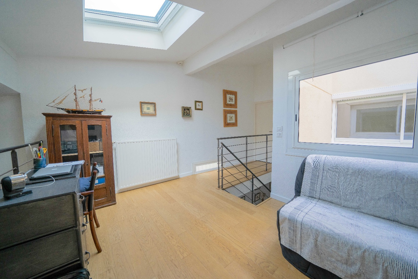 
                                                Vente
                                                 T4 - JARDIN D'HIVER -CHARTRONS