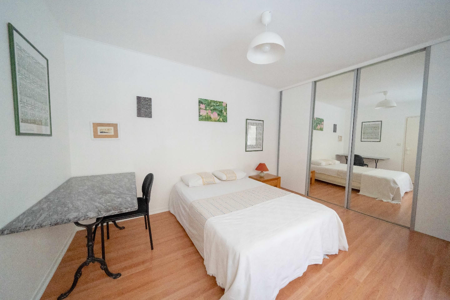 
                                                Vente
                                                 T4 - JARDIN D'HIVER -CHARTRONS