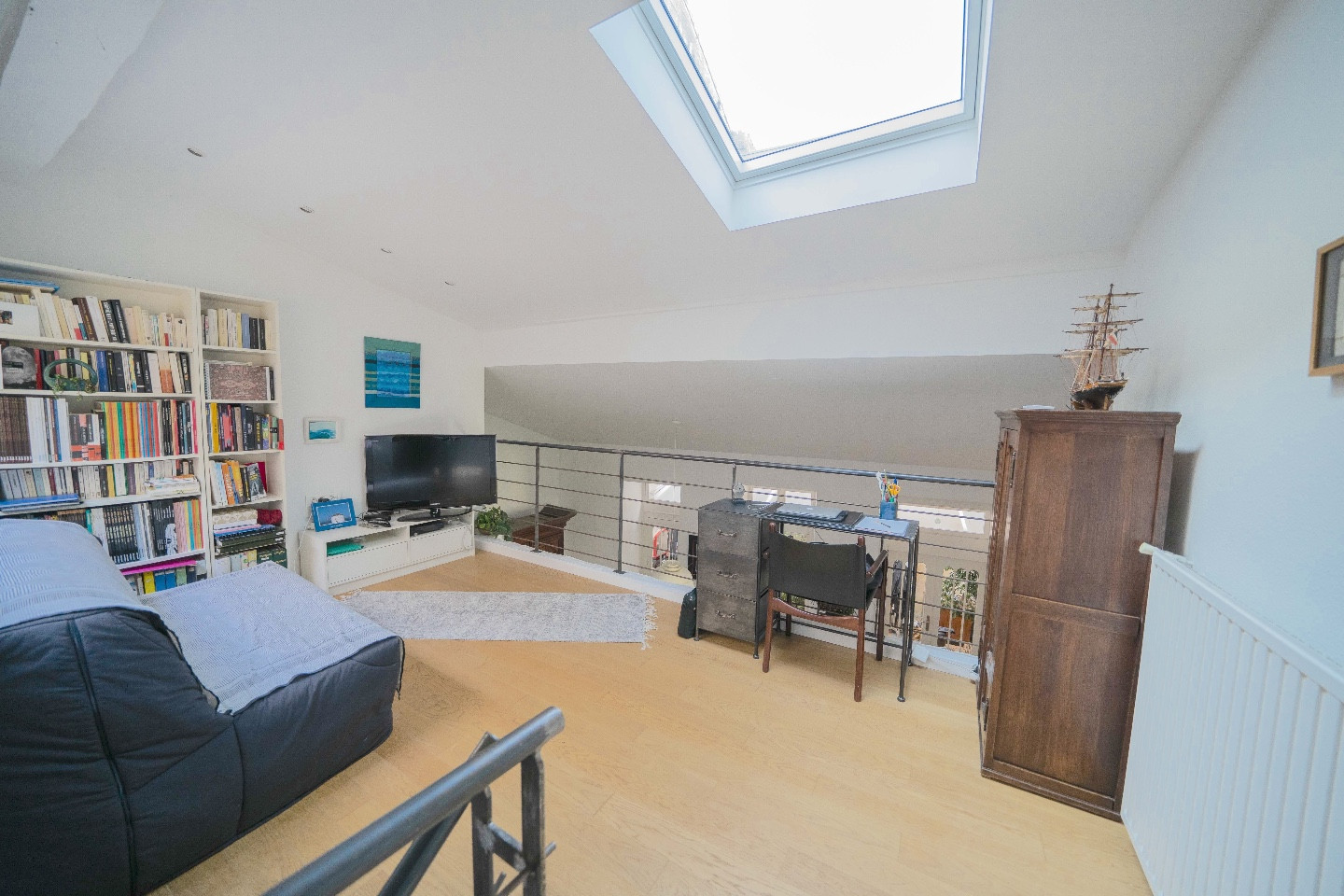 
                                                Vente
                                                 T4 - JARDIN D'HIVER -CHARTRONS