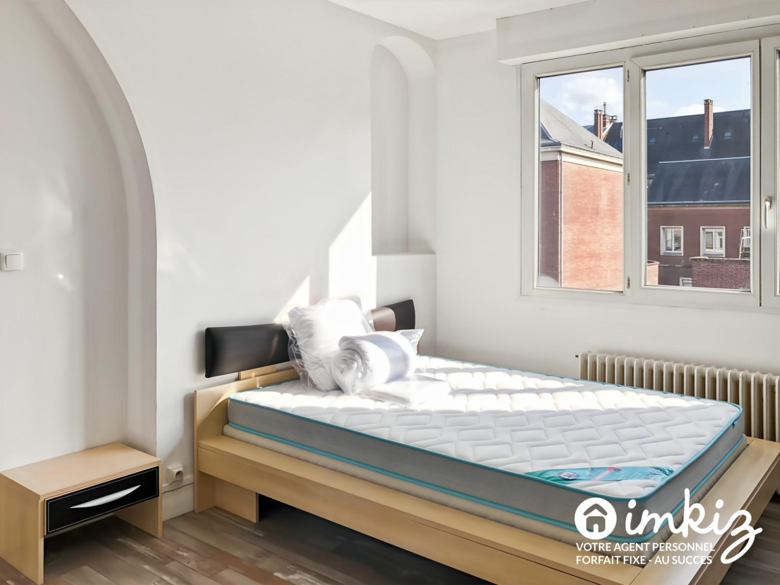 
                                                Vente
                                                 T4 lumineux rénové avec vue sur la Cathédrale !