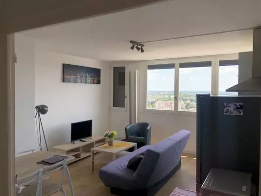 
                                                Location de vacances
                                                 T4 - Meublé