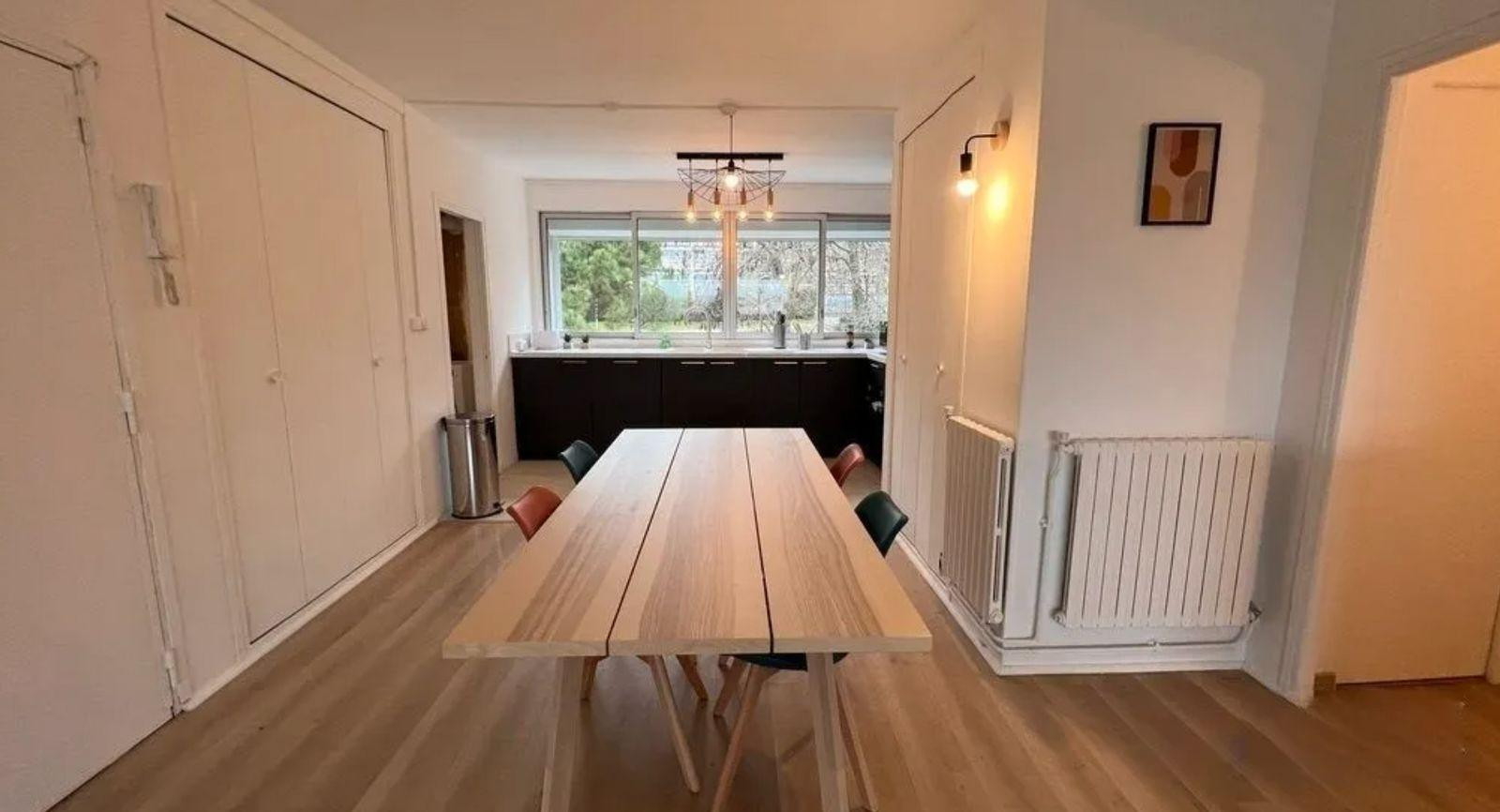 
                                                Location
                                                 T4 meublé 80m² Purpan/Ancely