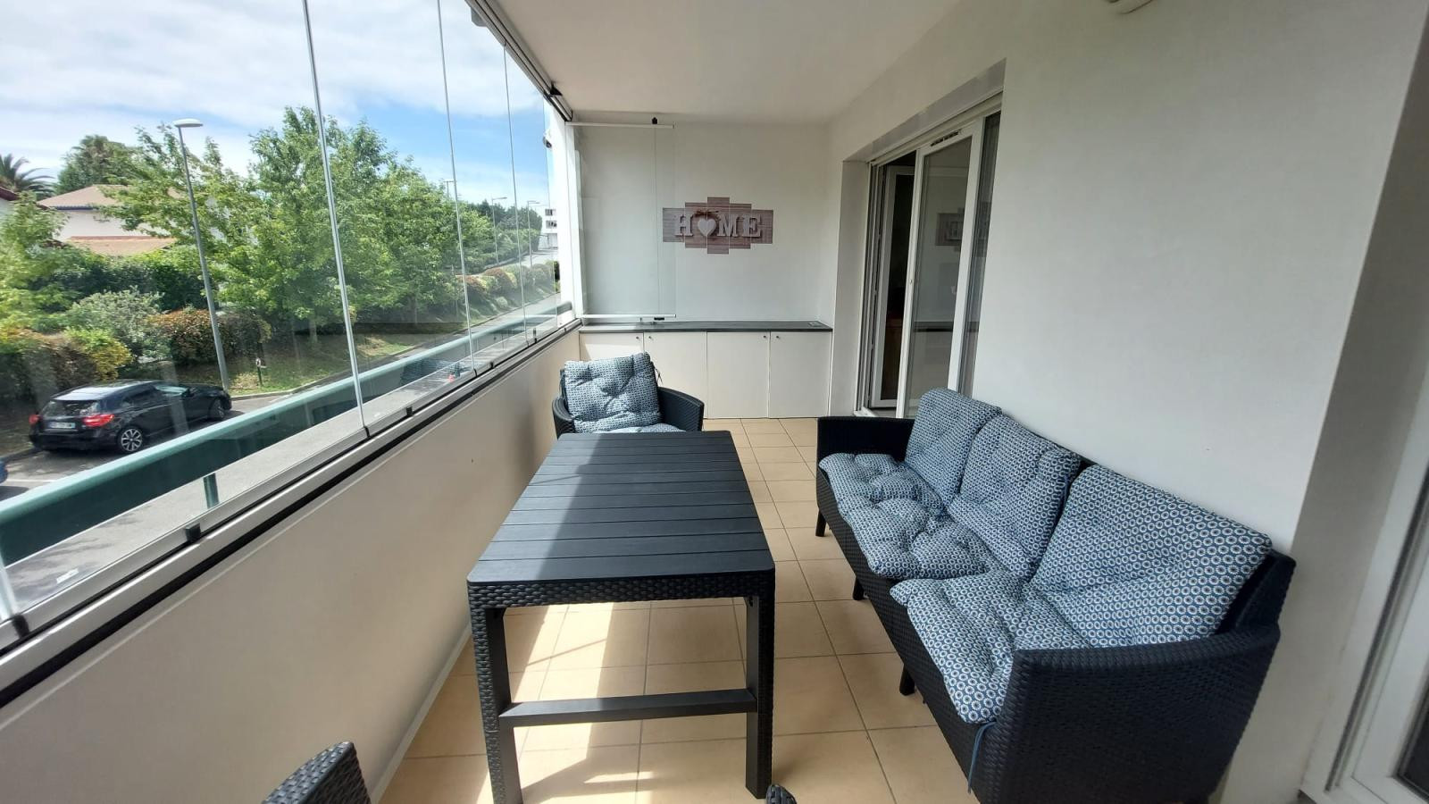 
                                                Location
                                                 T4 meuble au 1er étage avec ascenseur