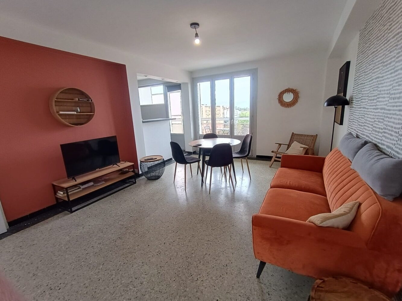 
                                                Location
                                                 T4 meublé et équipé de 68 m² – Sainte-Foy