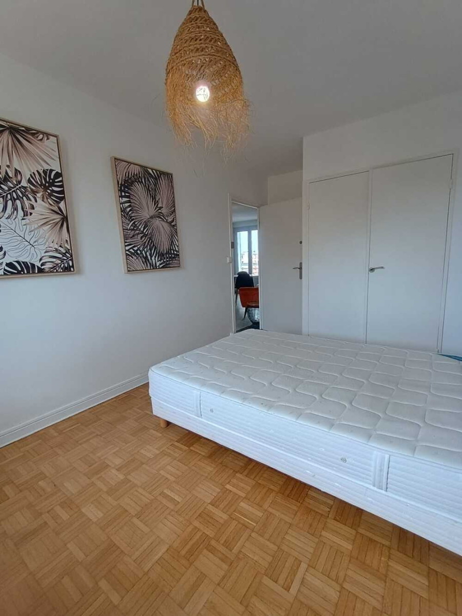 
                                                Location
                                                 T4 meublé et équipé de 68 m² – Sainte-Foy