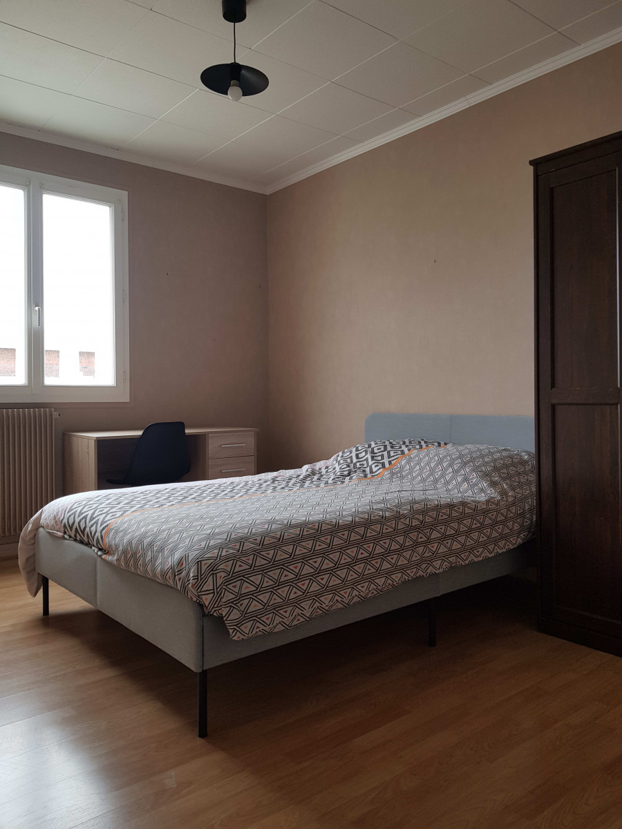 
                                                Location
                                                 T4 meublé Mérignac