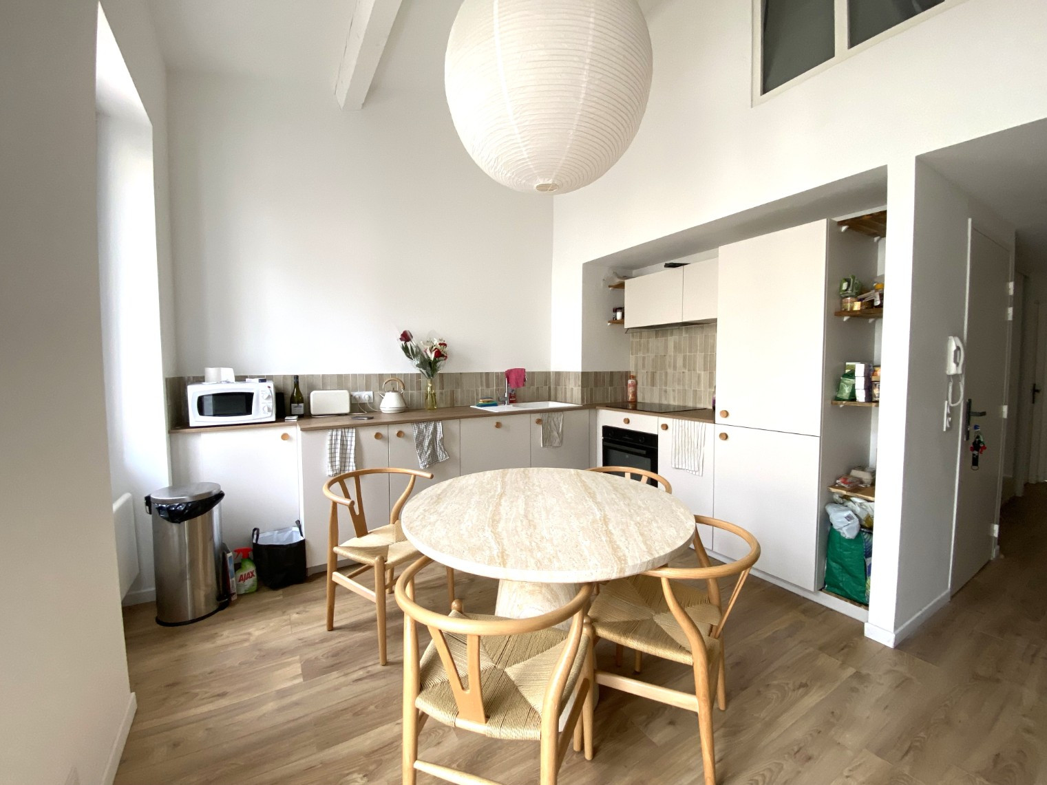 
                                                Location
                                                 T4 meublé - Quartier Perrier