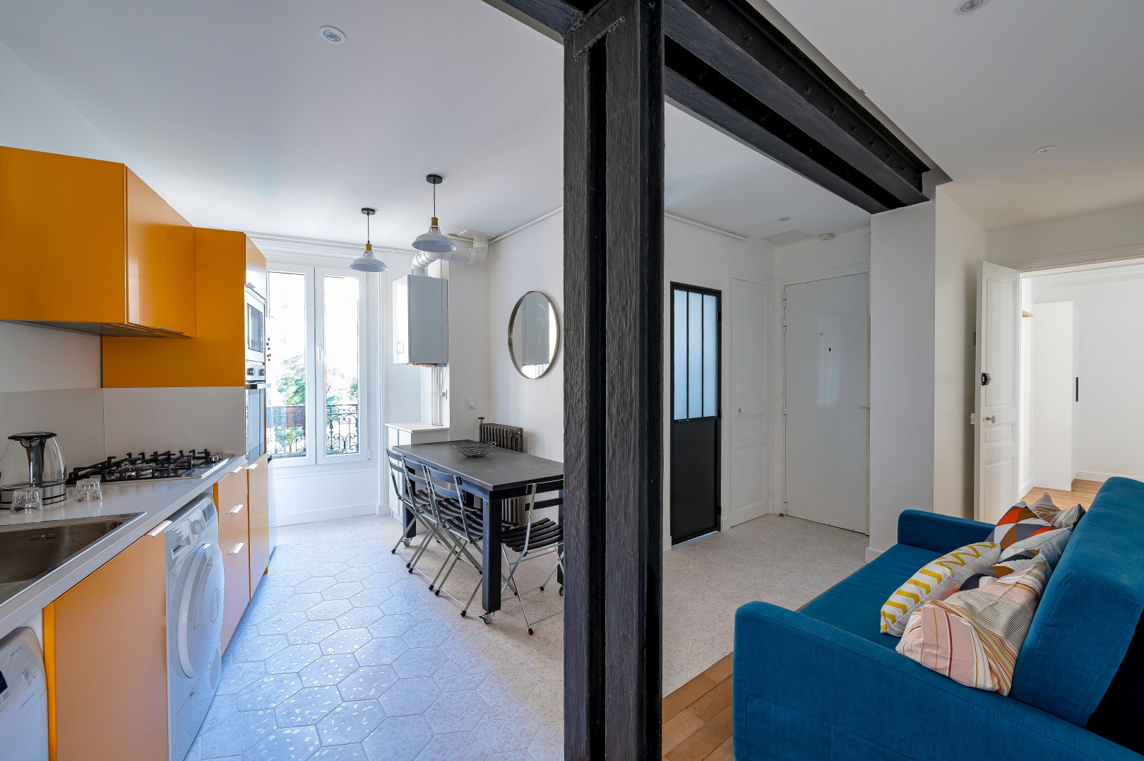 
                                                Location
                                                 T4 refait à neuf Moderne & Cosy (loyer tout inclus)