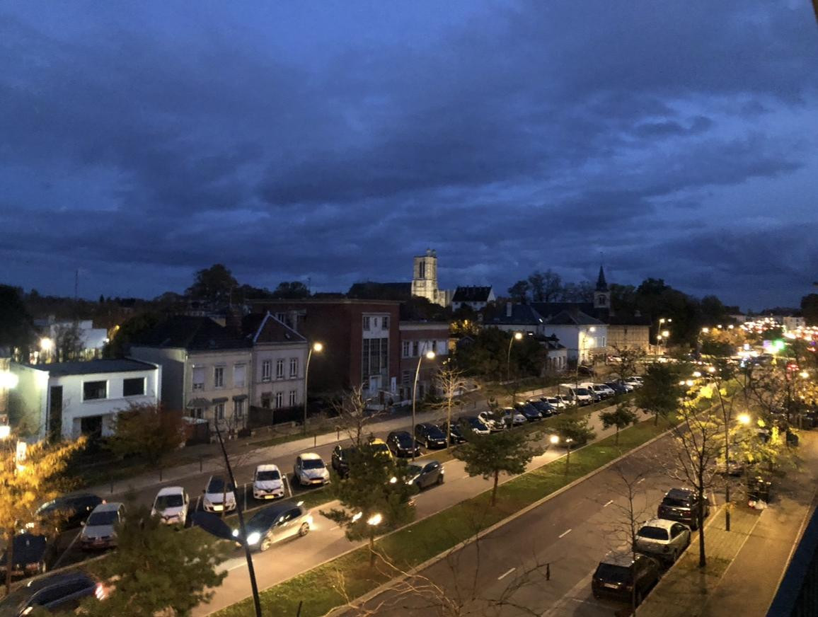 
                                                Location
                                                 T4 refait à neuf, proche du centre ville