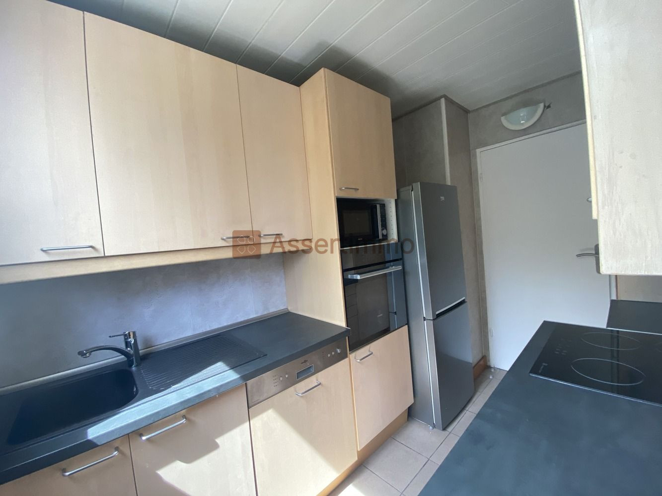 
                                                Location
                                                 T4 rénové 3 chambres meublées - Vitry Centre