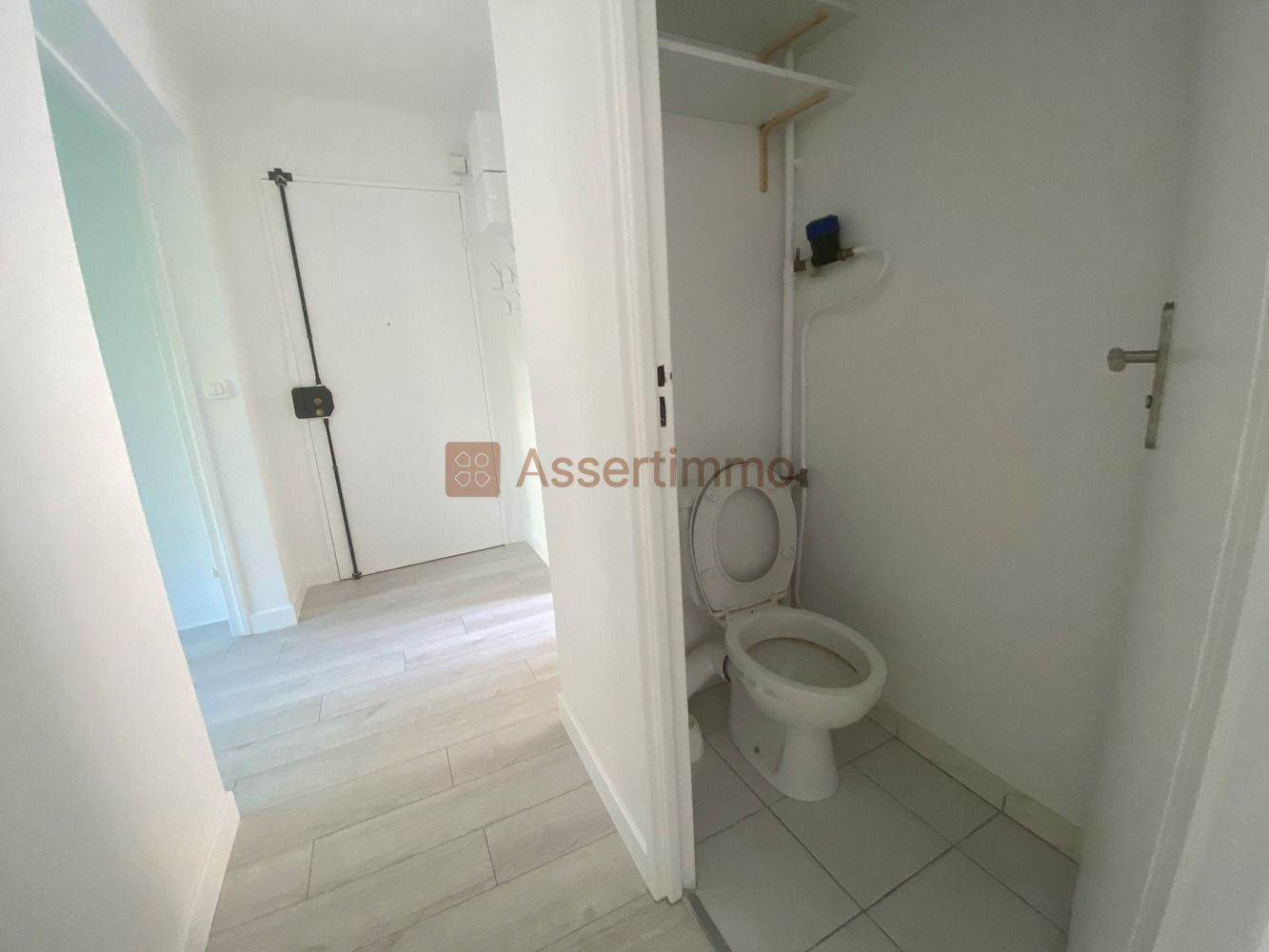 
                                                Location
                                                 T4 rénové 3 chambres meublées - Vitry Centre