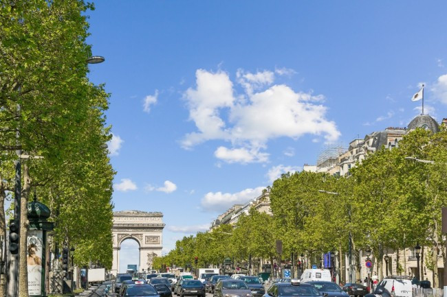 
                                                Vente
                                                 T4 ROOFTOP DUPLEX Quartier Champs-Elysées Paris 8