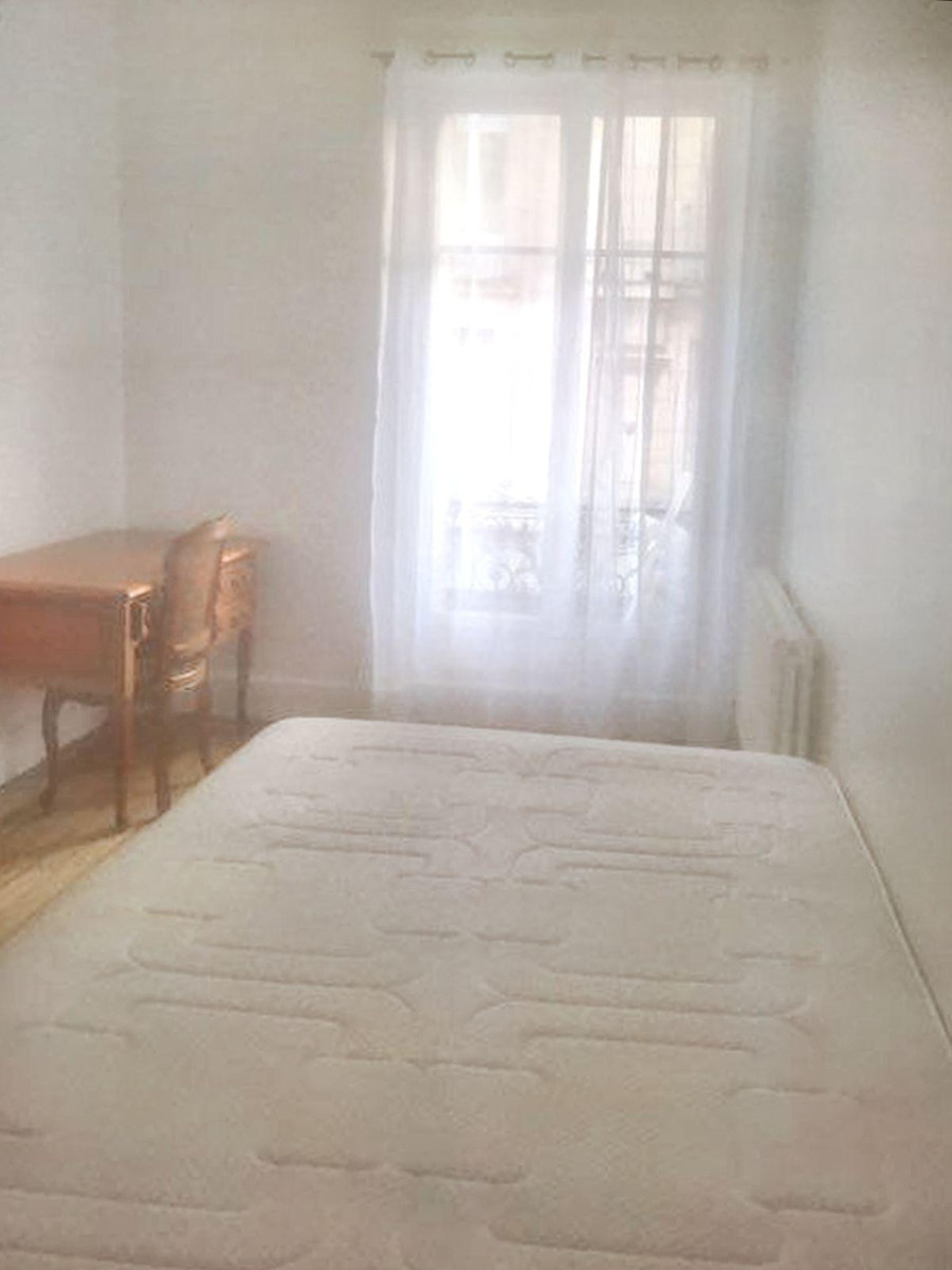 
                                                Location
                                                 T4 rue de la république - Orléans - coloc possible