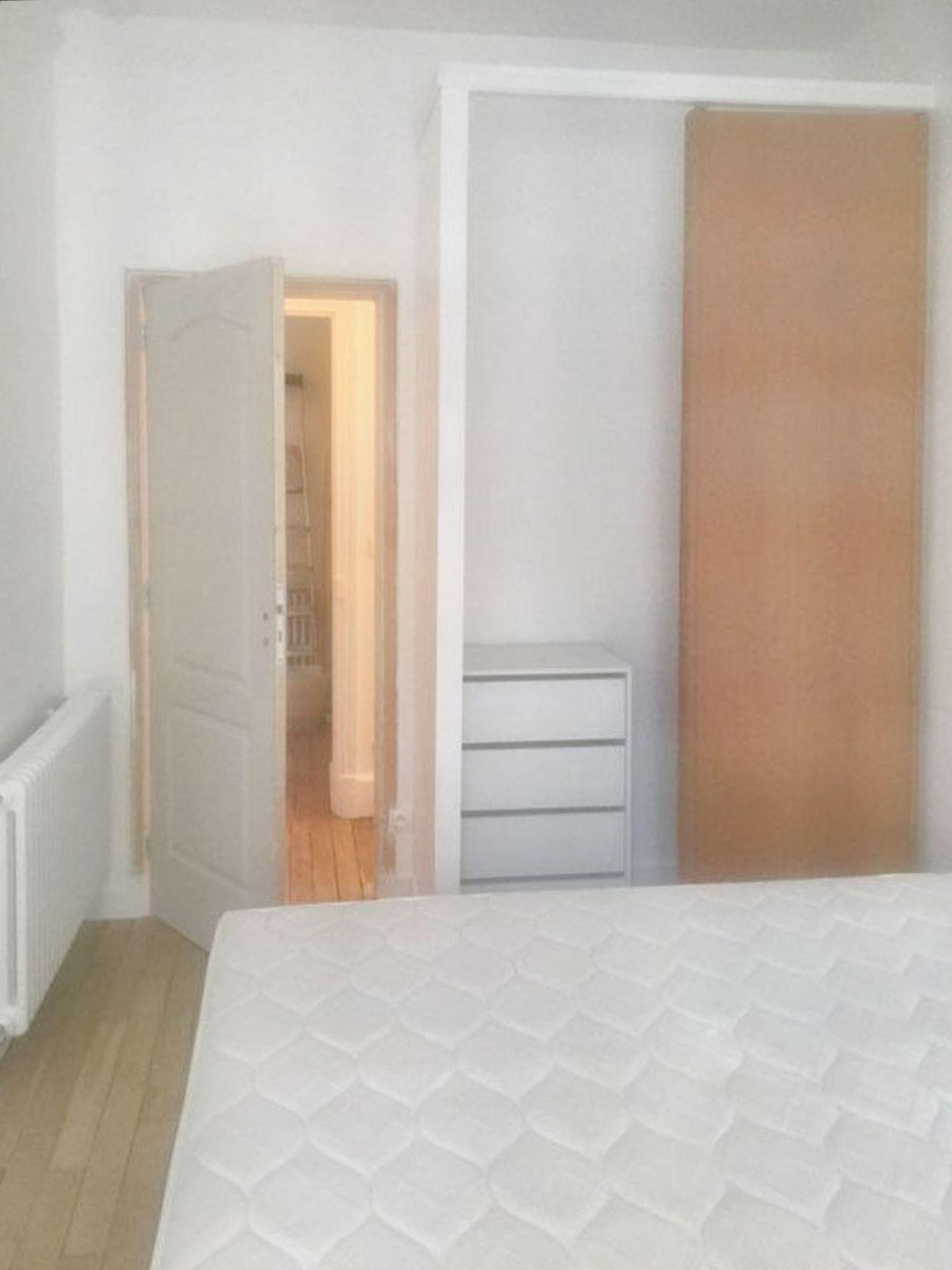 
                                                Location
                                                 T4 rue de la république - Orléans - coloc possible