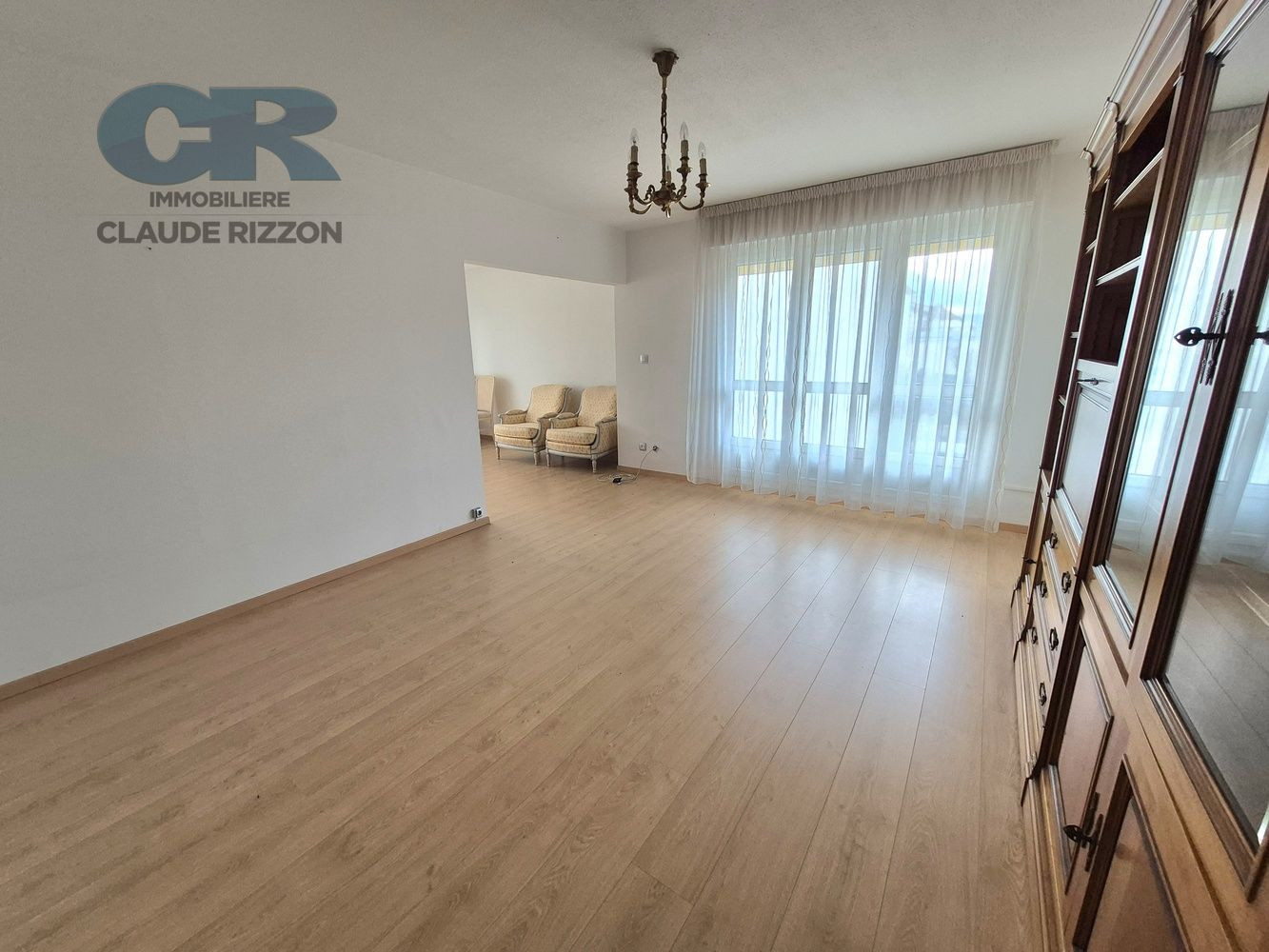 
                                                Vente
                                                 T4 SCY CHAZELLES