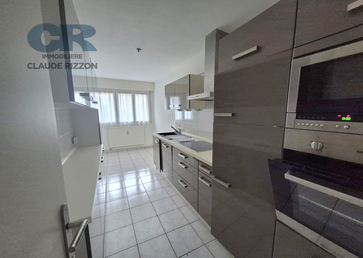 
                                                Vente
                                                 T4 SCY CHAZELLES