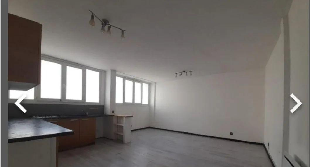 
                                                Location
                                                 T4 type loft 90 m2 + GARAGE idéal colocation