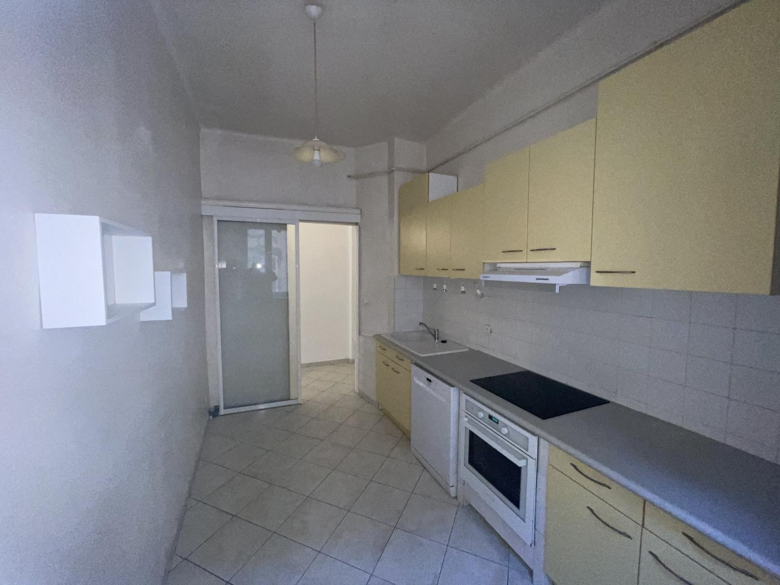 
                                                Location
                                                 T4 vide secteur Grandval-Casone
