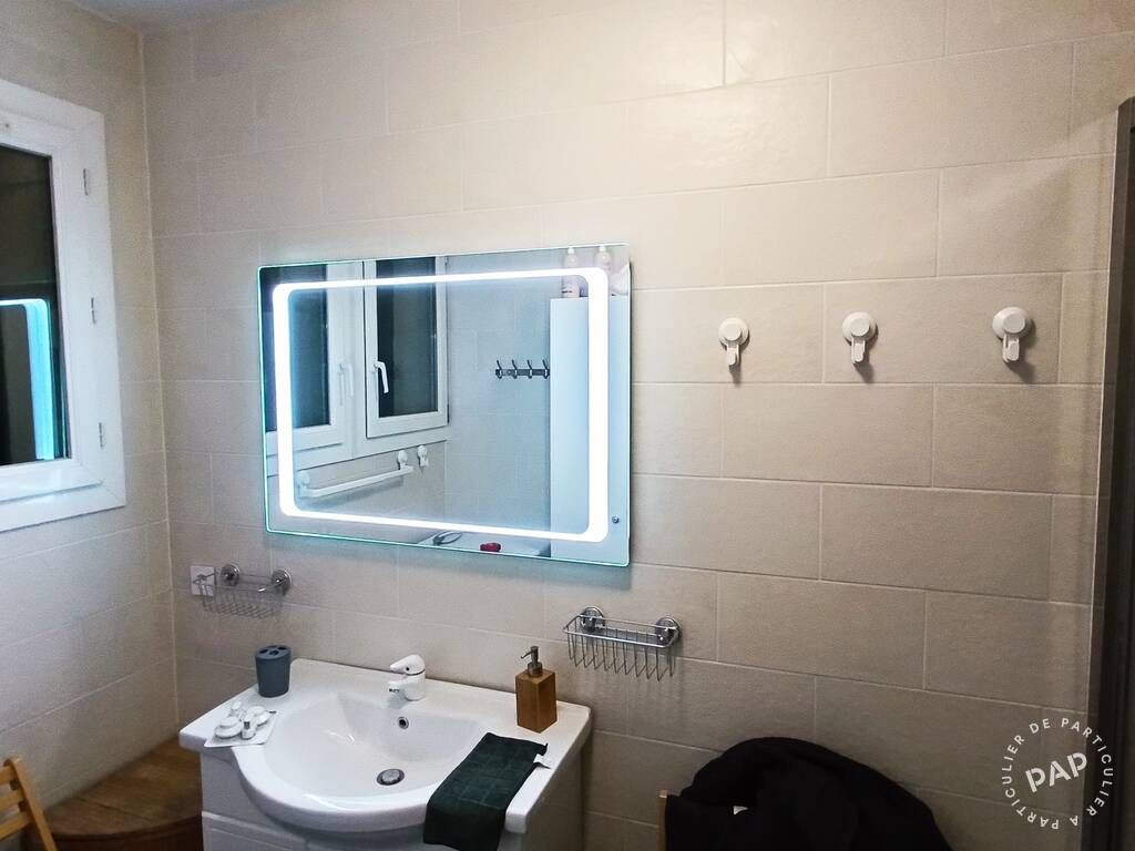 
                                                Location
                                                 T5 -3 chambres - 10 couchages - centre ville  avec parkings -cave - gardien (loyer tout inclus)