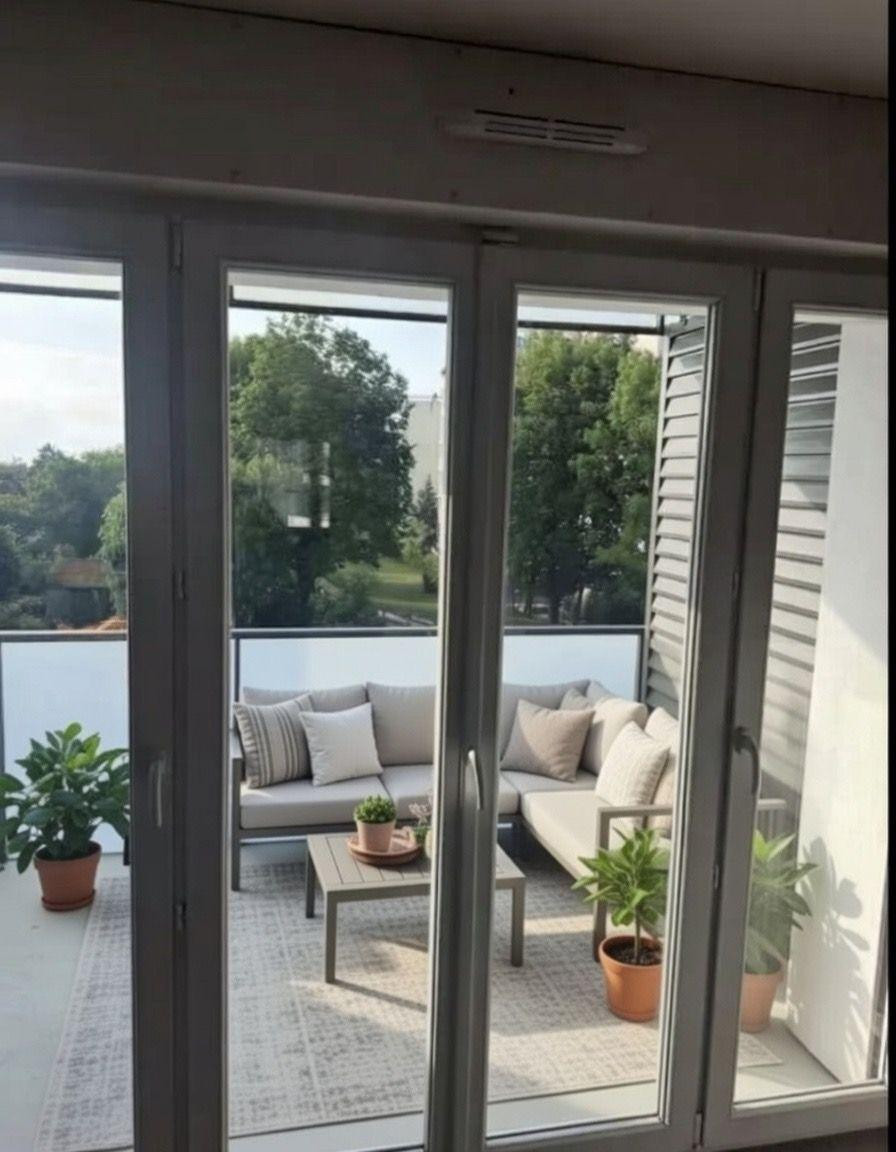 
                                                Location
                                                 T5 96m² traversant lumineux secteur clinique