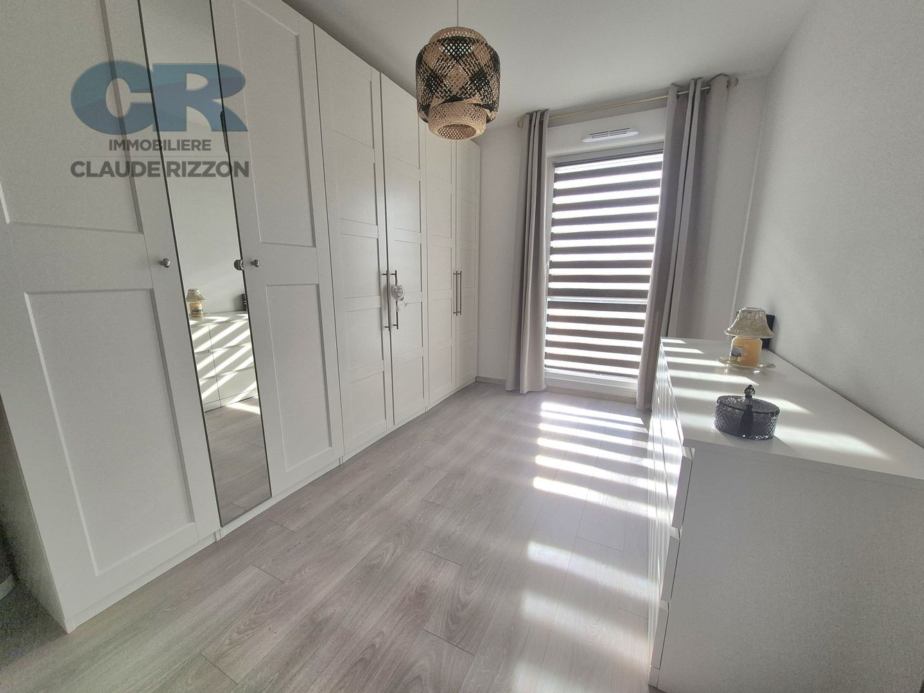 
                                                Vente
                                                 T5 ATTIQUE YUTZ